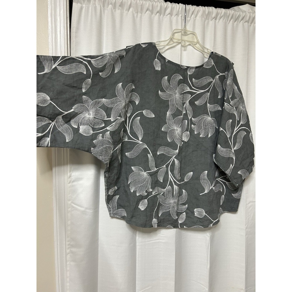 Bella Amore Size L/XL Gray Linen Floral Print Artsy Oversized Lagenlook Top - Picture 6 of 7